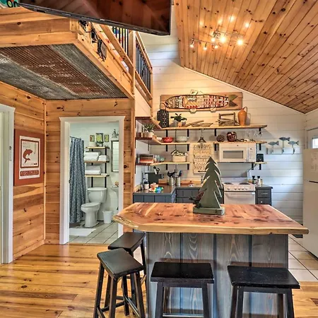 Cheery Pet-Friendly Studio With Shared Fire Pit Mountain View Exterior photo