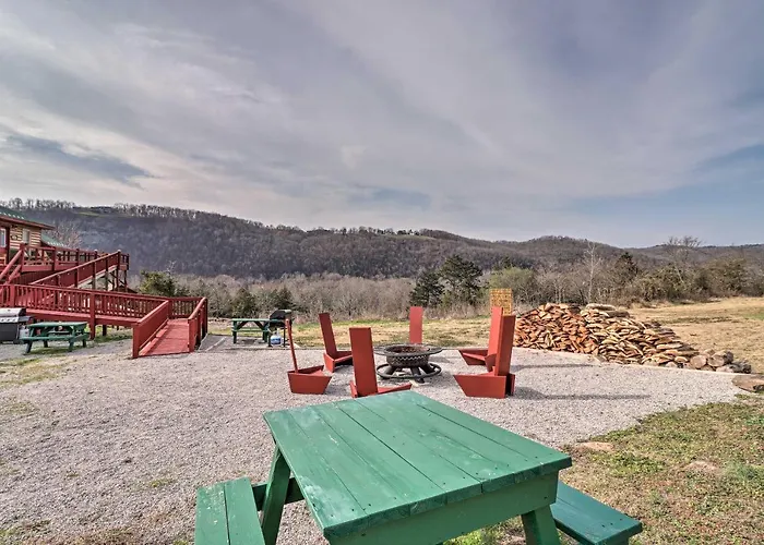 Cheery Pet-Friendly Studio With Shared Fire Pit