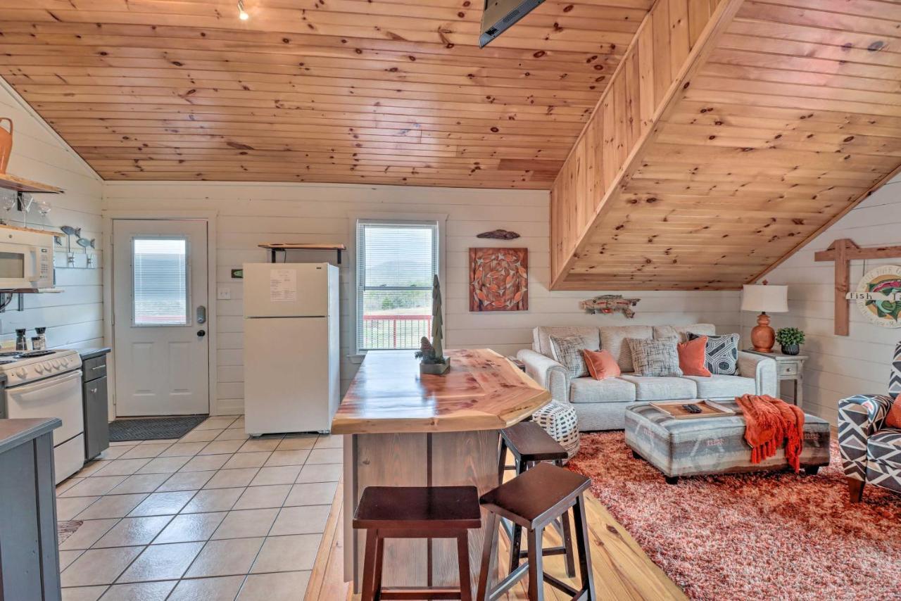Cheery Pet-friendly With Shared Fire Pit